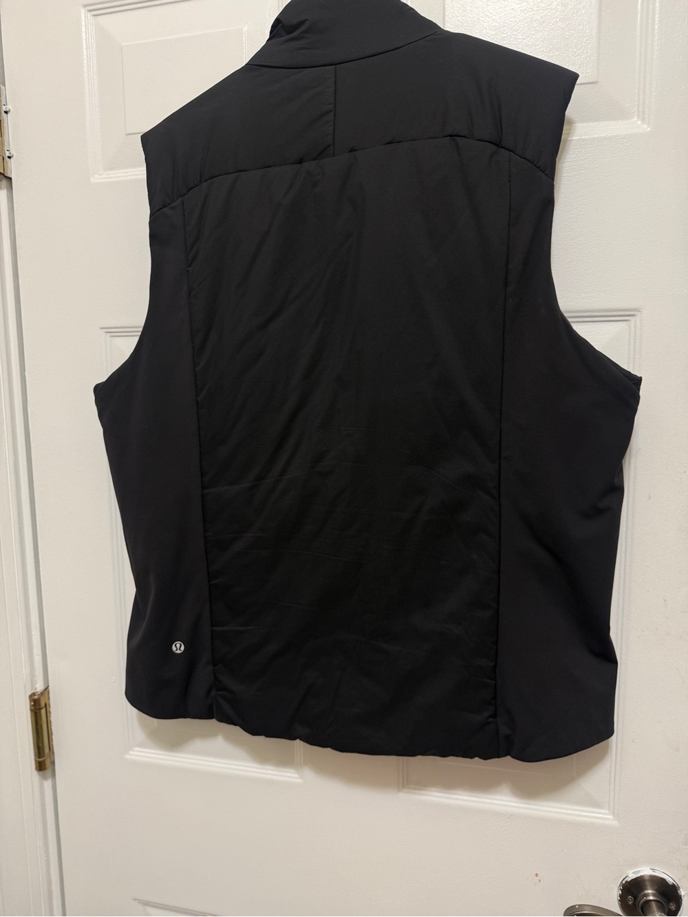 Lululemon Men's Insulated Black Puffer Vest I excellent conditions - Picture 2 of 15